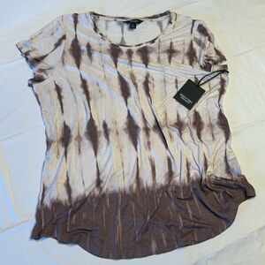 NWT SimplyVera Vera Wang blouse. Size XL